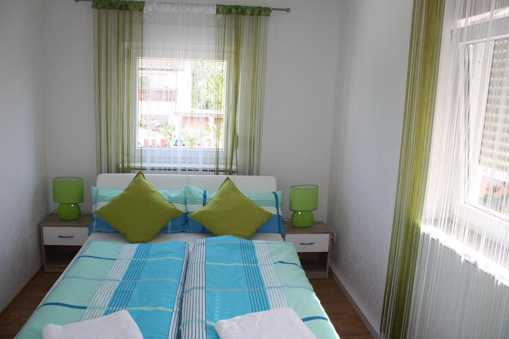 Privatzimmer San رينغشيم المظهر الخارجي الصورة
